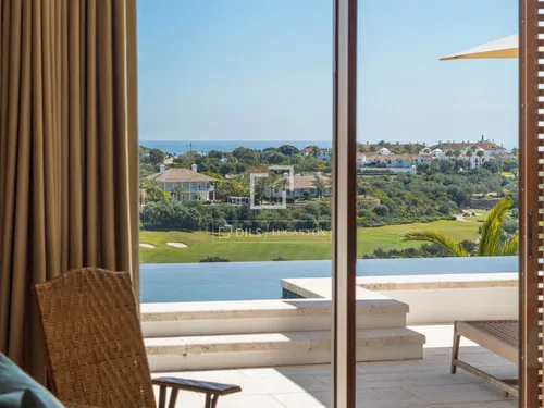 3 Bedrooms House / Villa in Urb. Cortesín