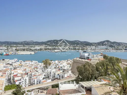 4 Bedrooms House / Villa in Santa Maria