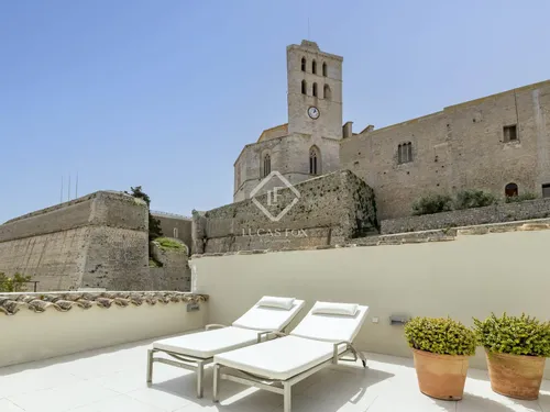 4 Bedrooms House / Villa in Santa Maria