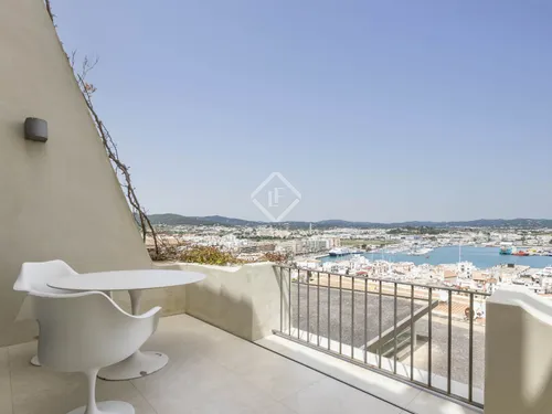 4 Bedrooms House / Villa in Santa Maria