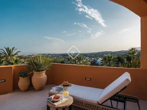 4 Bedrooms Apartment in Super Manzana