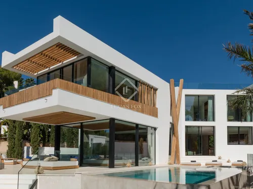 4 Bedrooms House / Villa in Santa Eularia del rio