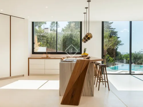 4 Bedrooms House / Villa in Santa Eularia del rio
