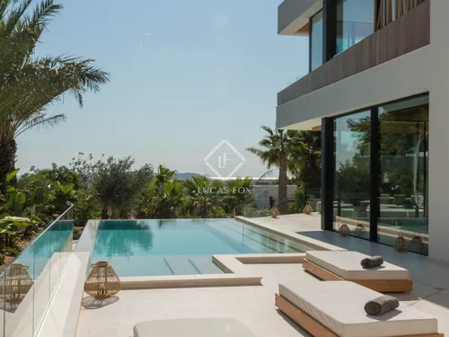 4 Bedrooms House / Villa in Santa Eularia del rio
