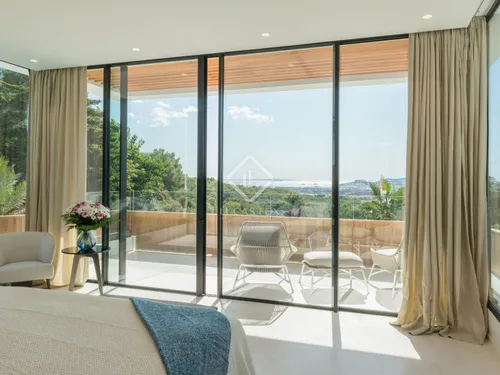4 Bedrooms House / Villa in Santa Eularia del rio