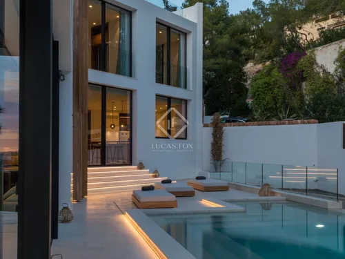 4 Bedrooms House / Villa in Santa Eularia del rio