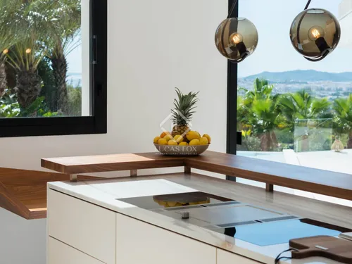 4 Bedrooms House / Villa in Santa Eularia del rio