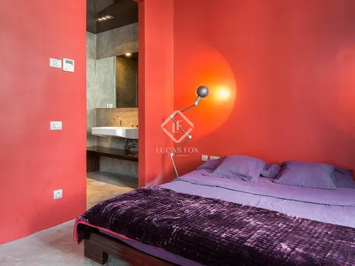 2 Bedrooms Apartment in Passatge Sert