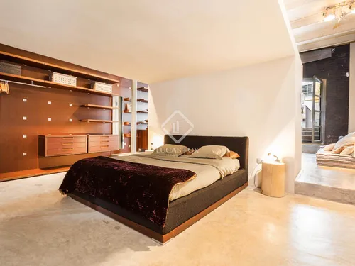 2 Bedrooms Apartment in Passatge Sert