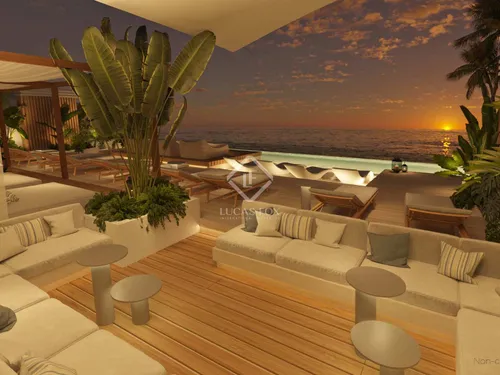 2 Bedrooms Apartment in Passeig del Port