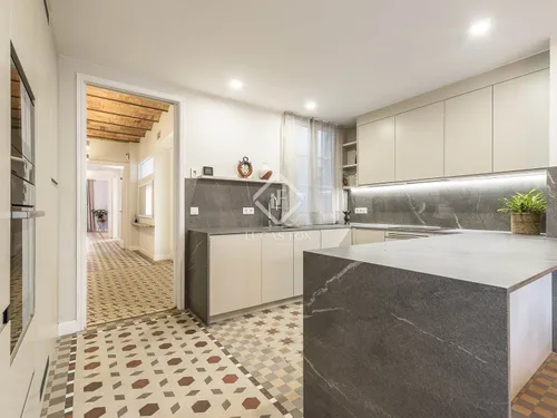 3 Bedrooms Apartment in Aragó