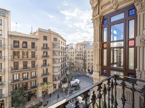 3 Bedrooms Apartment in Aragó