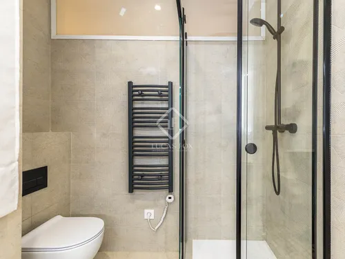 3 Bedrooms Apartment in Aragó