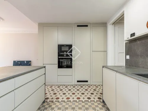 3 Bedrooms Apartment in Aragó