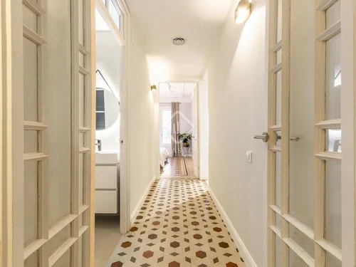 3 Bedrooms Apartment in Aragó