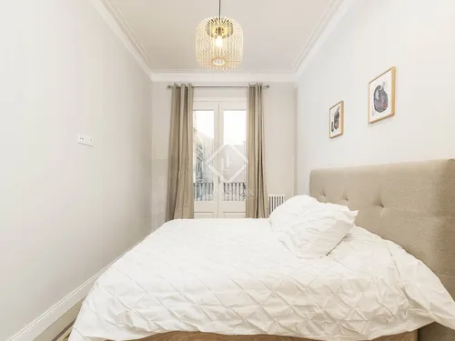 3 Bedrooms Apartment in Aragó