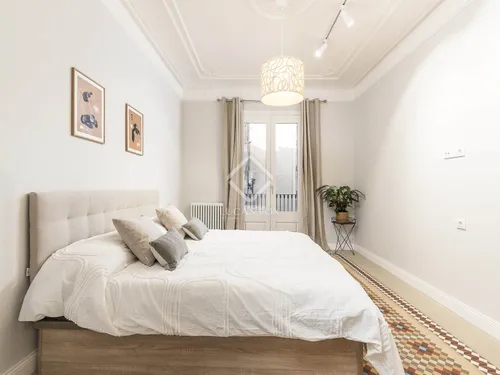 3 Bedrooms Apartment in Aragó