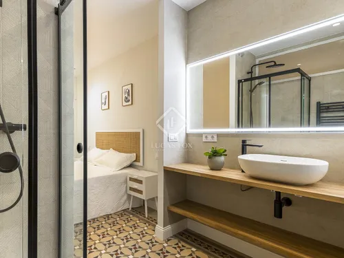 3 Bedrooms Apartment in Aragó