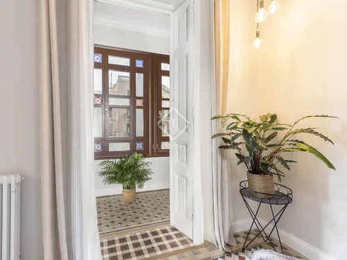 3 Bedrooms Apartment in Aragó