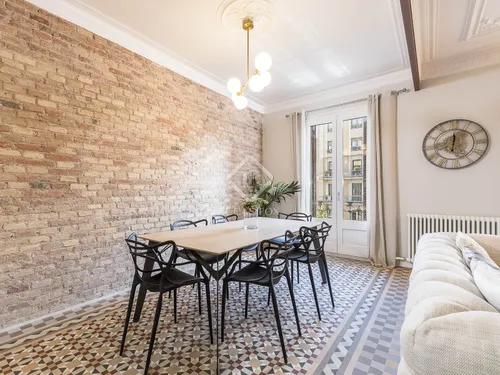 3 Bedrooms Apartment in Aragó