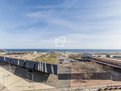 3 Bedrooms Apartment in Rambla Prim