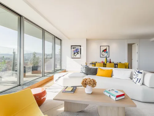 3 Bedrooms Apartment in Rambla Prim