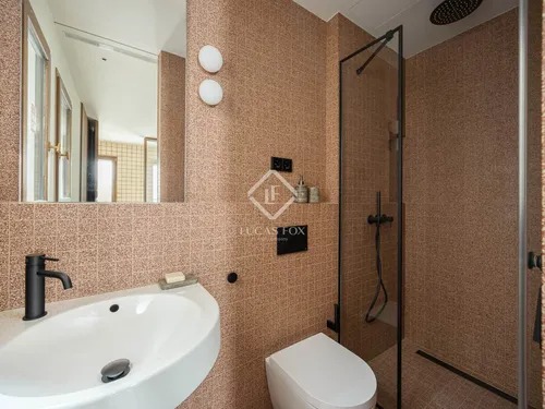 3 Bedrooms Apartment in Ausias Marc