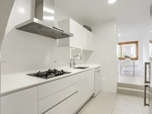 6 Bedrooms Apartment in Calle San Bartolomé