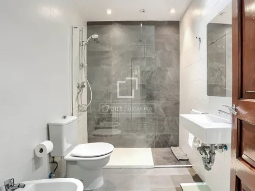 6 Bedrooms Apartment in Calle San Bartolomé