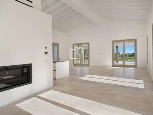 4 Bedrooms Country house in Polígono 13