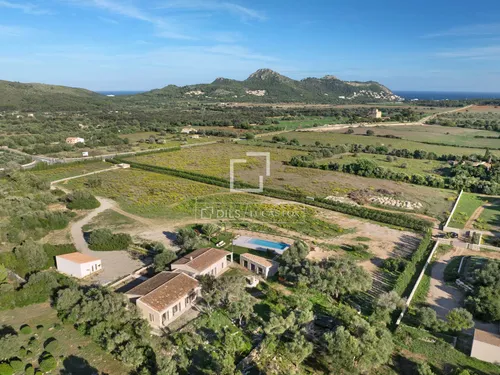 4 Bedrooms Country house in Polígono 13