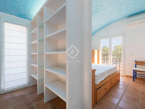 5 Bedrooms House / Villa in Carrer de Sa Cala