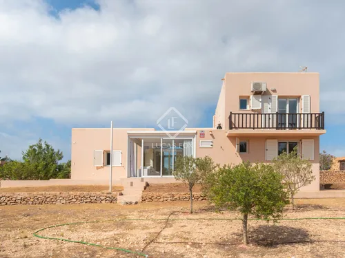 5 Bedrooms House / Villa in Carrer de Sa Cala