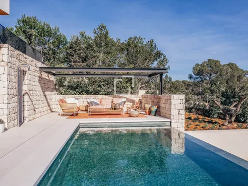 7 Bedrooms House / Villa in Villa Zoom