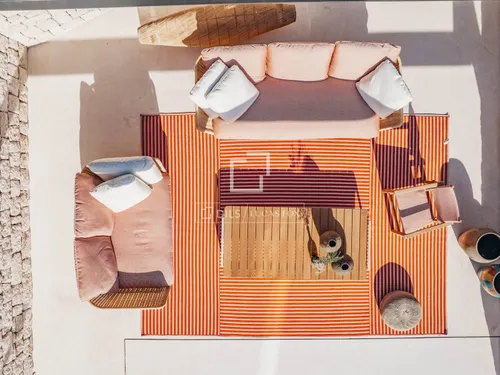 7 Bedrooms House / Villa in Villa Zoom