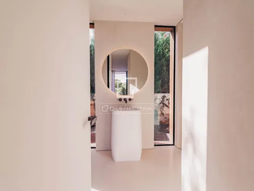 7 Bedrooms House / Villa in Villa Zoom