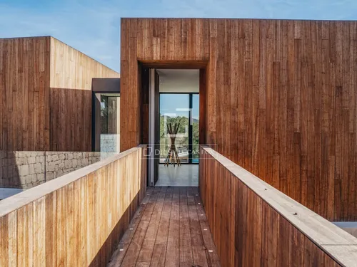 7 Bedrooms House / Villa in Villa Zoom