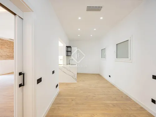 4 Bedrooms Apartment in Gran Via de les Corts Catalanes