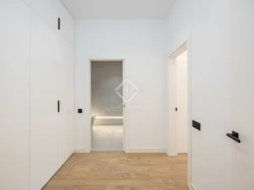 4 Bedrooms Apartment in Gran Via de les Corts Catalanes