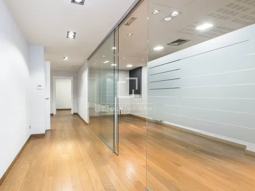 6 Bedrooms Apartment in Pau Casals