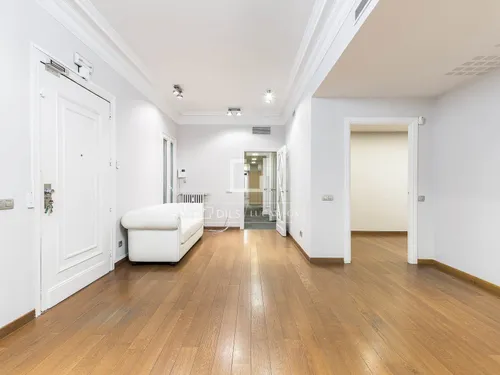 6 Bedrooms Apartment in Pau Casals