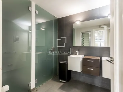 6 Bedrooms Apartment in Pau Casals