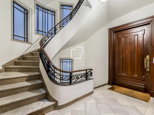 6 Bedrooms Apartment in Pau Casals