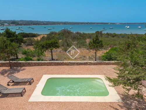 5 Bedrooms House / Villa in Carretera la Savina
