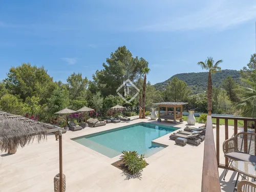 Excellent 7-bedroom villa with beautiful garden and playground area for sale near Cala Tarida, Ibiza
