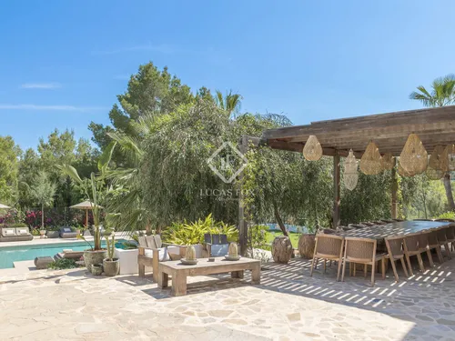 7 Bedrooms House / Villa in Avenida cala tarida