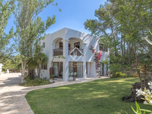 7 Bedrooms House / Villa in Avenida cala tarida