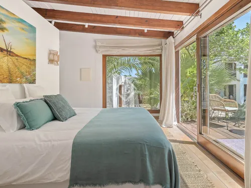 7 Bedrooms House / Villa in Avenida cala tarida