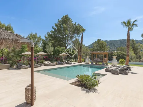 7 Bedrooms House / Villa in Avenida cala tarida