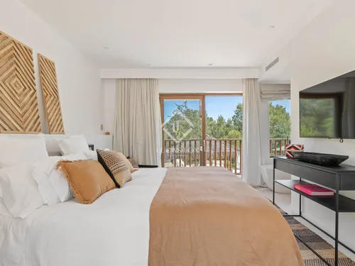 7 Bedrooms House / Villa in Avenida cala tarida
